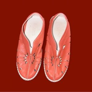 BUENO PEACH COLORED FLATS